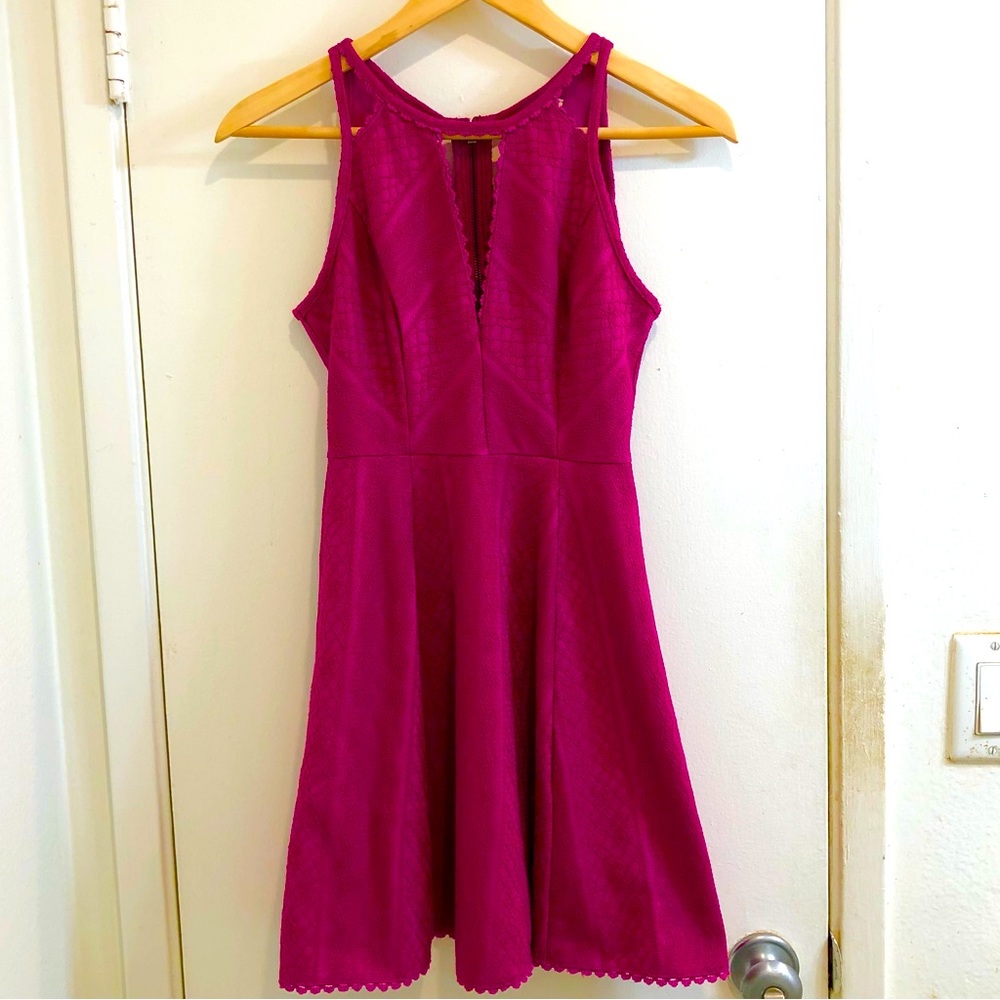 Free People Keyhole Neck/Back 1/2 Length Zip Mini Dress Mini Ruffle Size 0.